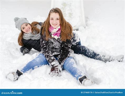 teenanow|15,202 Teen Snow Stock Photos and High